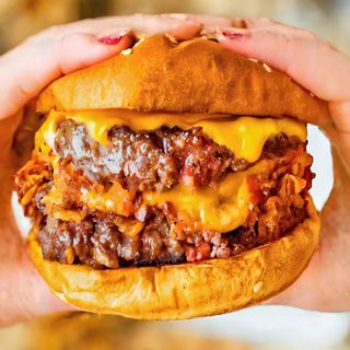 Hamburguesa clásica doble de carne