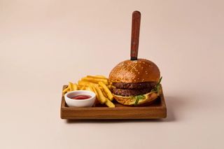 Бургер пикантный двойной