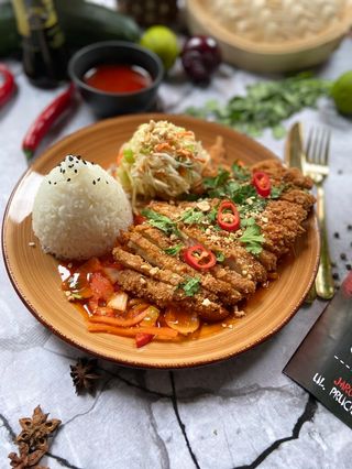 Kurczak słodko pikantny lekko ostry cała porcja