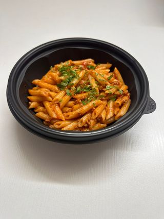 მაკარონი ფარშით ლანჩ ბოქსი