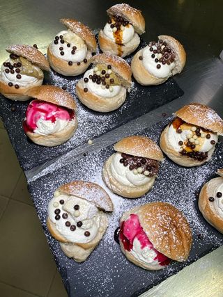 Mini bun con crema al mascarpone e Nutella