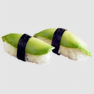18. Nigiri de aguacate (2 pzs.)