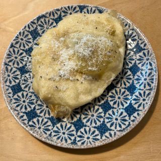 Montanara con battuto di lardo 