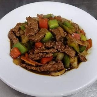 Ternera Crujiente Con Salsa Dulce Y Picante