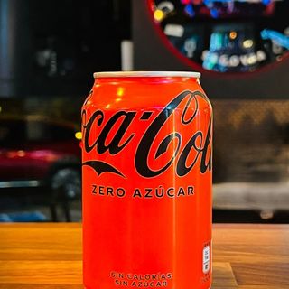 * COCA-COLA ZERO 330 ML