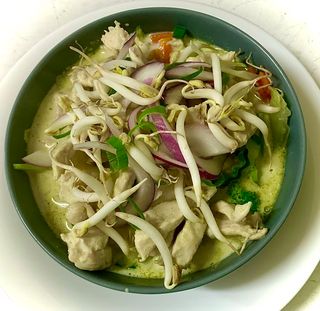 Cury zielone z kurczakiem