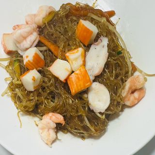 103 Spaghetti di soia con frutti mare