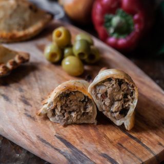 Empanada de carne criolla