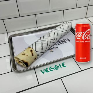 Falafel sendvič - Veliki + Coca-Cola 0.33