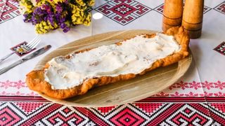 Langoș cu smântână