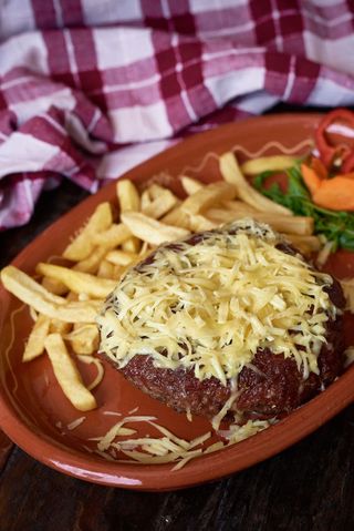 Pljeskavicana kajmaku