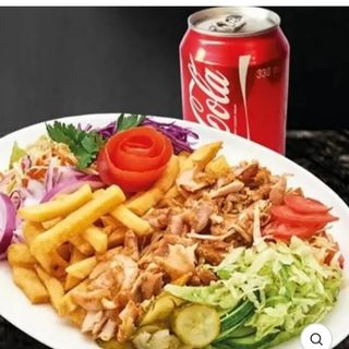 Menu Plato kebab+patatas O Arroz +1 Lata