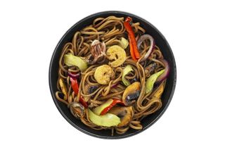 Соба с морепродуктами