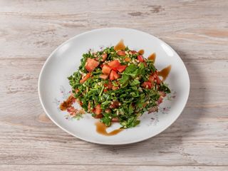 Салата Tабуле голяма (350г)