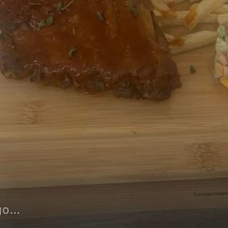 Tira de cerdo con salsa barbacoa coreana