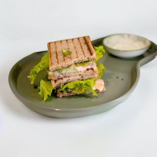 WIld Fish - сандвич с пушена сьомга