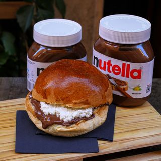 Cabullo con  ricotta e Nutella