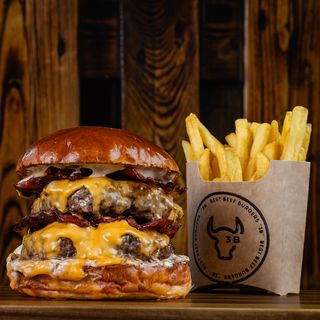 3B Burger + frytki