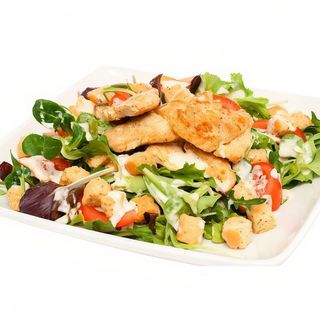 Ensalada Pollo Crujiente Y Yogurt