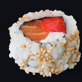 Uramaki Salmão Philadelphia e Morango | 4 unids