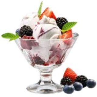 Salade fruits avec boule de glace