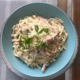 Pates carbonara au sauce blanche 