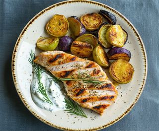 Piept de pui grecesc