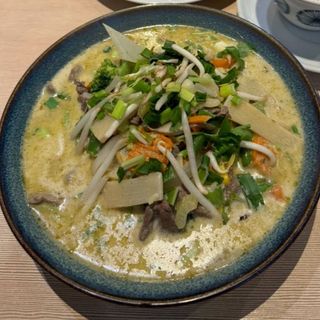 Wołowina z zielonym curry
