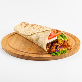 Kebab tortilla piletina