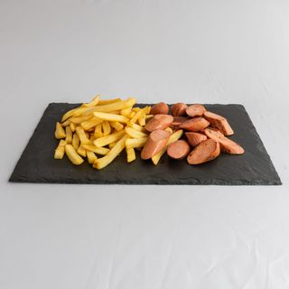 Frankfurt ,huevo frito y papás.