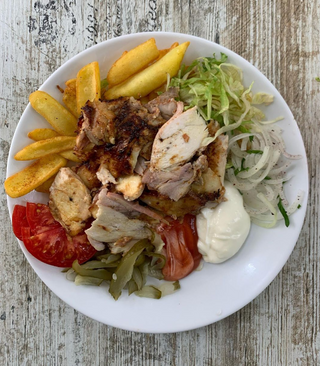 Донер в тарілці (рис) курка