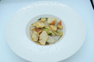 Gnocchi di riso saltati con carne stagionata