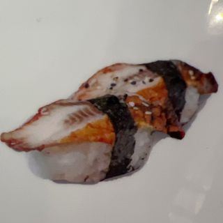84 Nigiri de anguila 2pzs