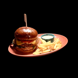 Бургер з курячою котлетою та сиром чедер