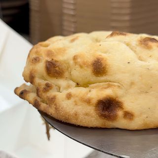 CREA TU FOCCACIA TONDA SALADA A TU MANERA