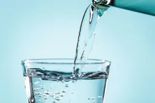 Voda obična 750 ml