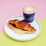 Croissant Salat + Cafè amb Llet 