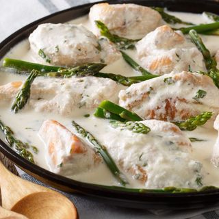 Ніжне курча в вершковому соусі (300)