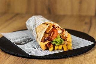 Shaorma pui mare + doza pepsi