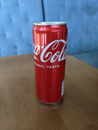 Кока-кола (330мл)