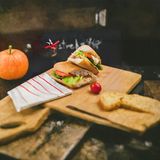 Omlet sendvič sa pršutom 350 gr