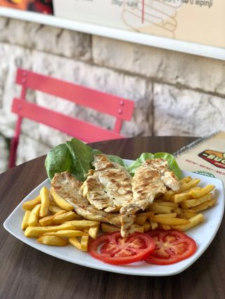 Pileći file  300 gr