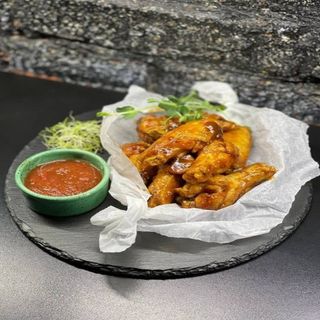 Alas Picantes (Пікантні крильця)