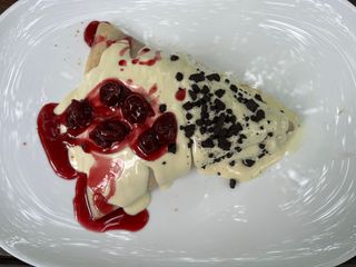 Palačinka Eurokrem, Oreo, preliv višnja i čokolada