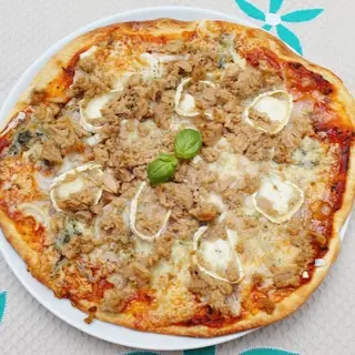 Pizza De Atún (Familiar)
