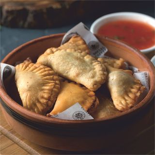 Мини-чебуреки с курицей (10 шт.)