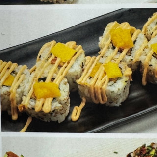 C. California de pollo y mango /  California Mango and chicken