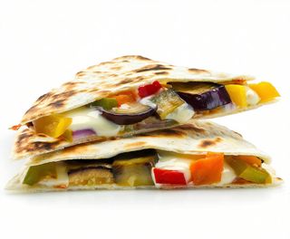 Piadina con melanzane, zucchine, funghi, cipolla, peperoni e fontina