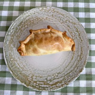 Empanada De Pollo Al Ast