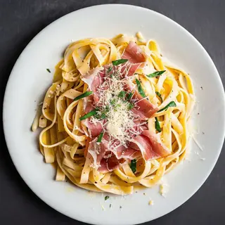 Fettuccine Prosciutto